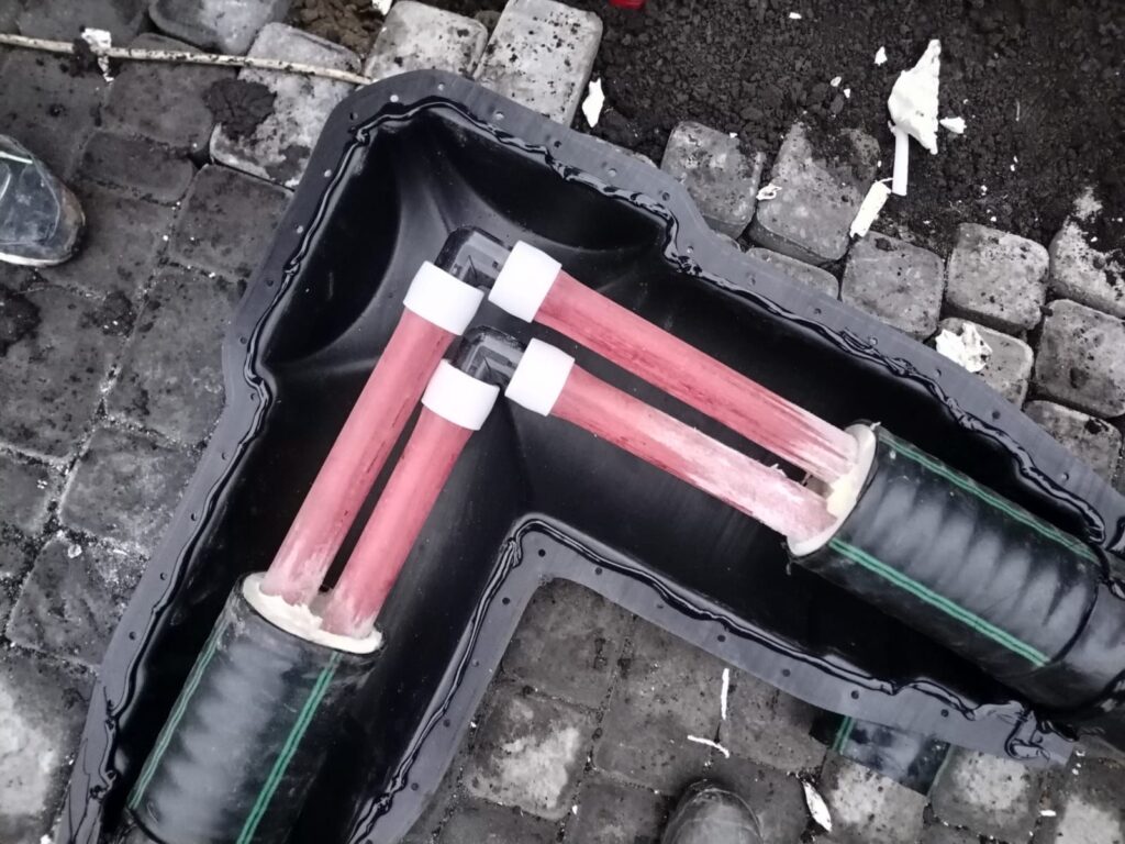 Теплотрасса для дома: гибкие и предизолированные трубы — что лучше для отопления и водоснабжения